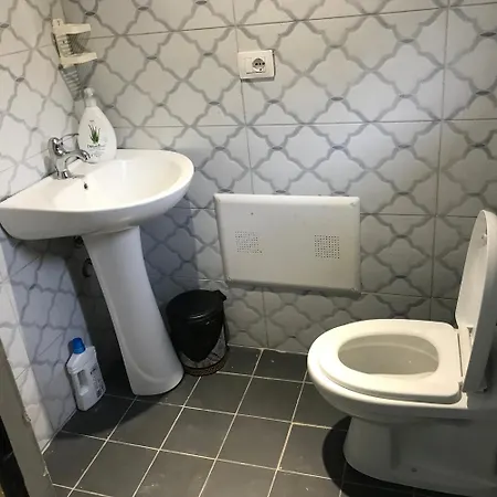 Pensjonat Bujtina Te Kulla Grunas