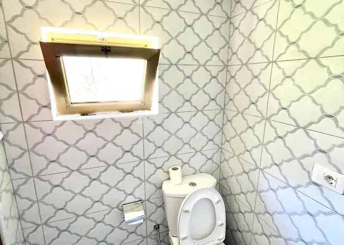 Bujtina Te Kulla Grunas