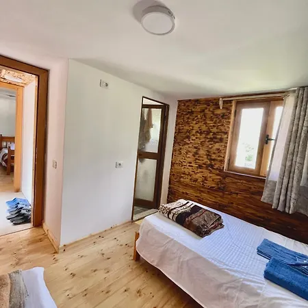 Bujtina Te Kulla Grunas