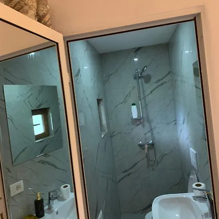 Bujtina Te Kulla Maison d'hôtes