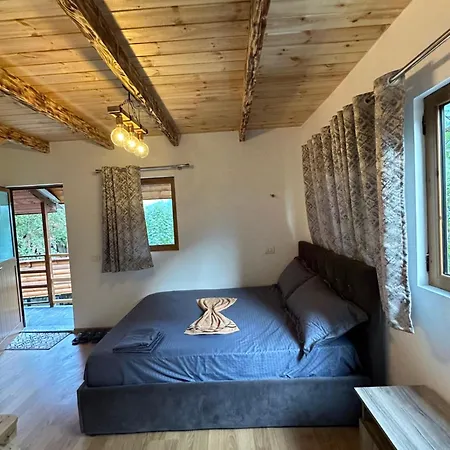 Maison d'hôtes Bujtina Te Kulla Grunas
