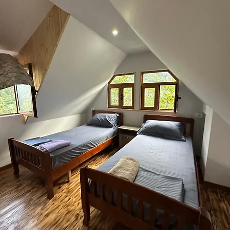 Bujtina Te Kulla Maison d'hôtes